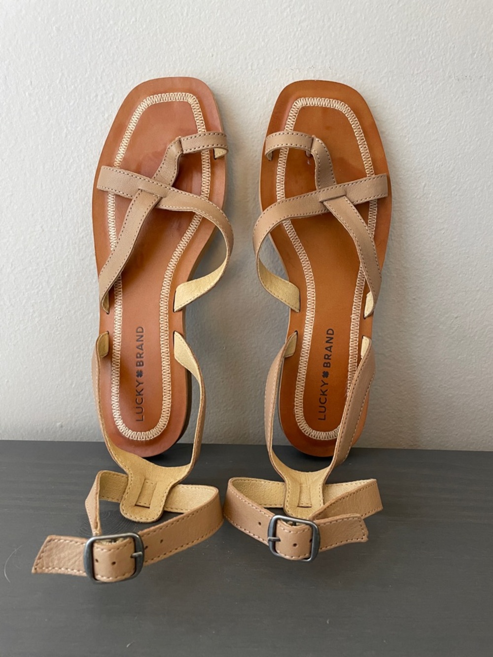 Lucky Brand Women's Tan Leather Strappy Sandals